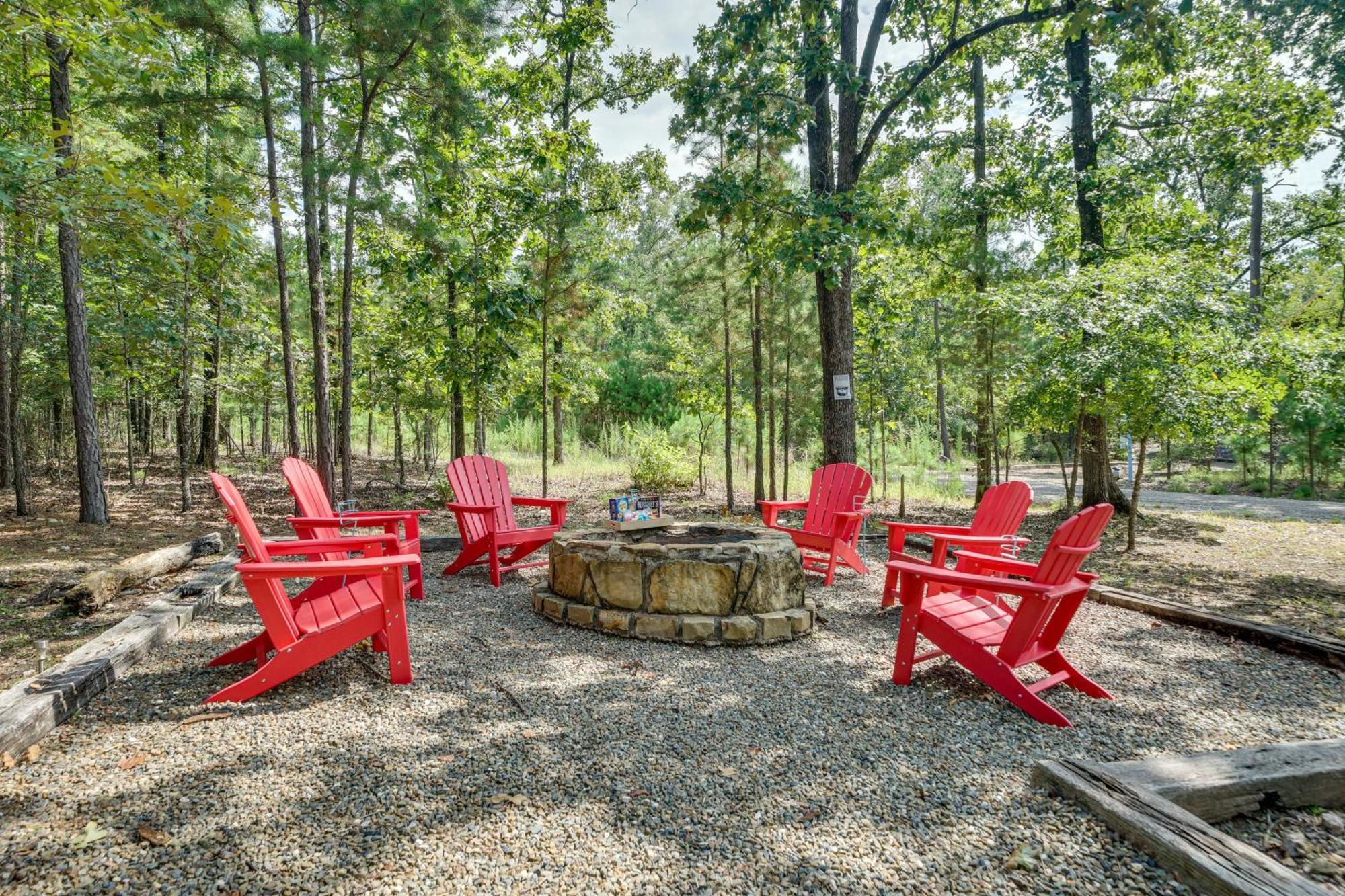 Penny Lane Lodge Broken Bow Cabin Less Than 6 Mi To Lake Luaran gambar